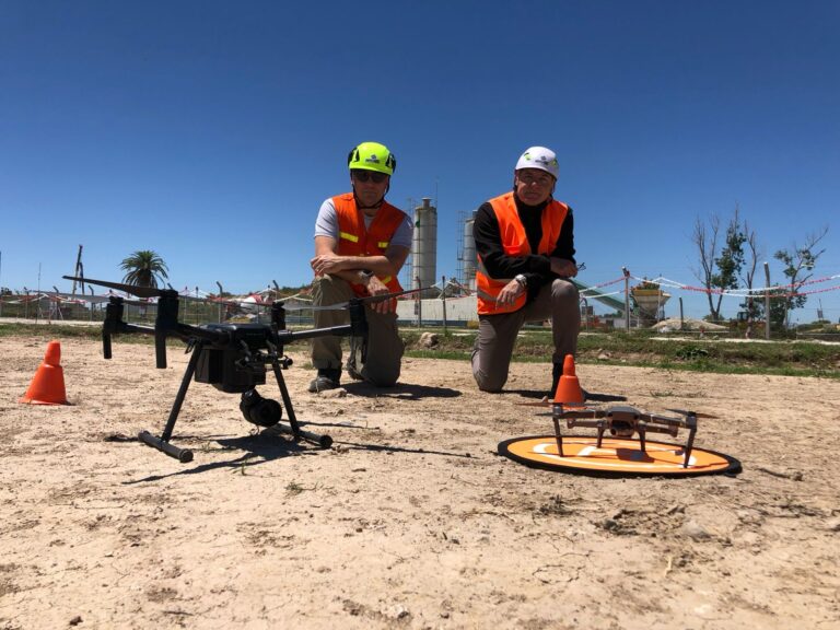 DroneManagers operando dron según RAAC 100 Argentina 2025